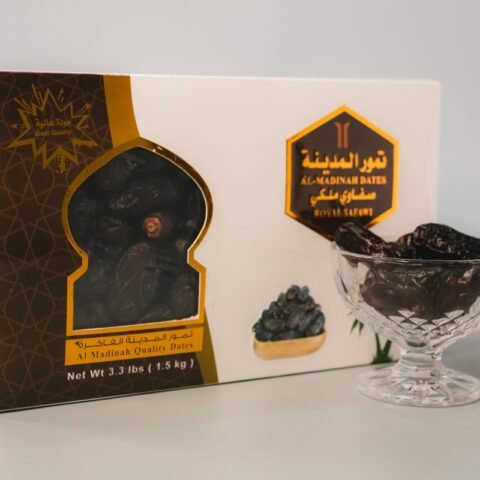 Ajwa dates online premium gift pack